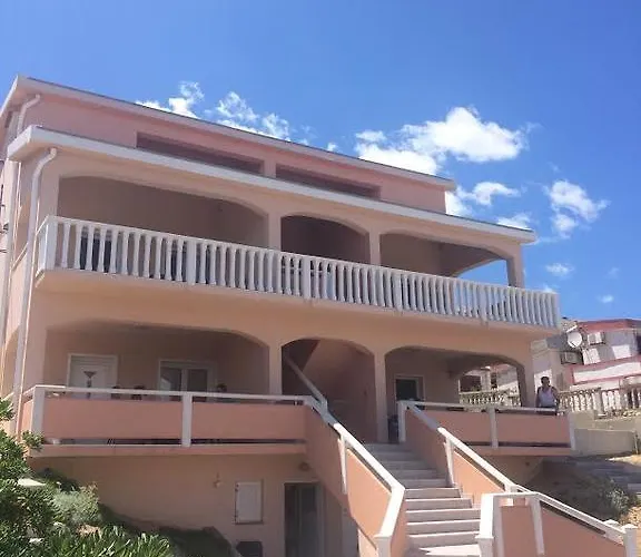 Bolont باغ